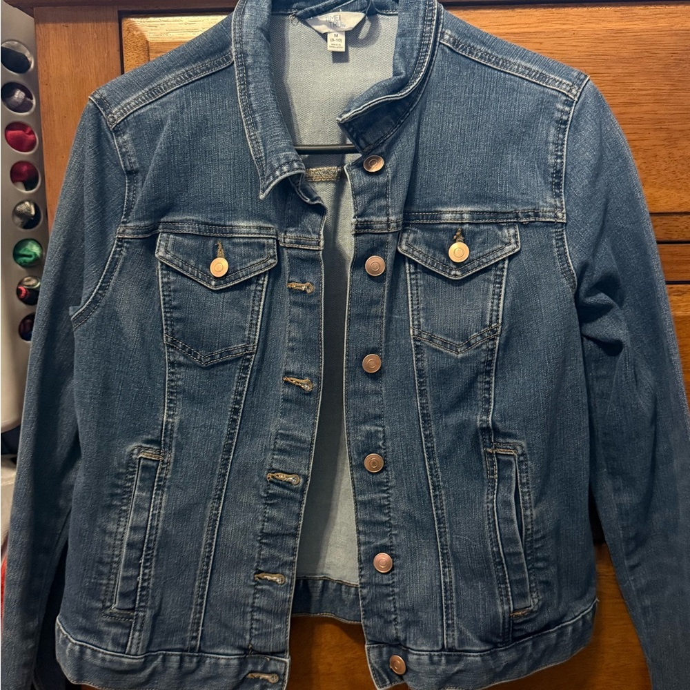Women’s Classic Denim Jacket